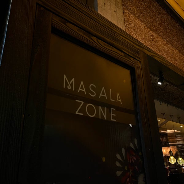รูปภาพถ่ายที่ Masala Zone Soho โดย 🧚🏻‍♀️ เมื่อ 10/3/2022
