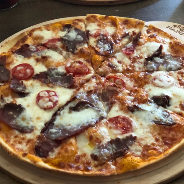 3/11/2018 tarihinde Ilknur A.ziyaretçi tarafından Pizza Napoli'de çekilen fotoğraf