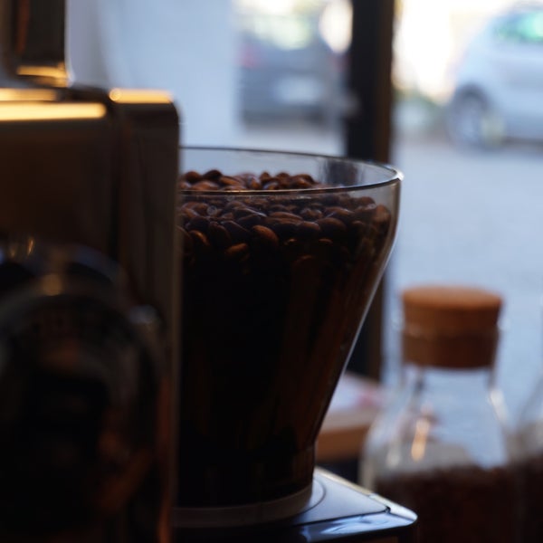 12/5/2019 tarihinde Mehmet Hanifi F.ziyaretçi tarafından Crow Coffee Roastery'de çekilen fotoğraf