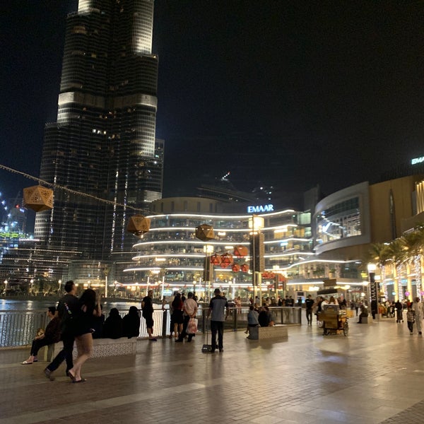 Foto tirada no(a) The Dubai Mall por ….. .. em 3/25/2019