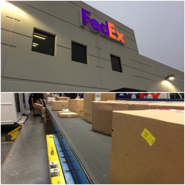 FedEx Ship Center Houston, TX