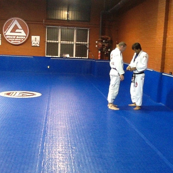 Foto tirada no(a) Gracie Barra Brazilian Jiu-Jitsu por bruno f. em 1/21/2014