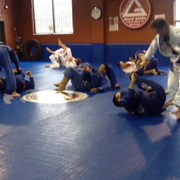 Das Foto wurde bei Gracie Barra Brazilian Jiu-Jitsu von bruno f. am 11/30/2013 aufgenommen