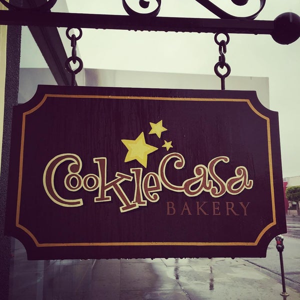 รูปภาพถ่ายที่ Cookie Casa Bakery โดย Erin Z. เมื่อ 1/5/2016