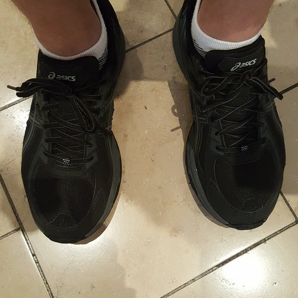 SHOE DEPT. ENCORE Shoe Store