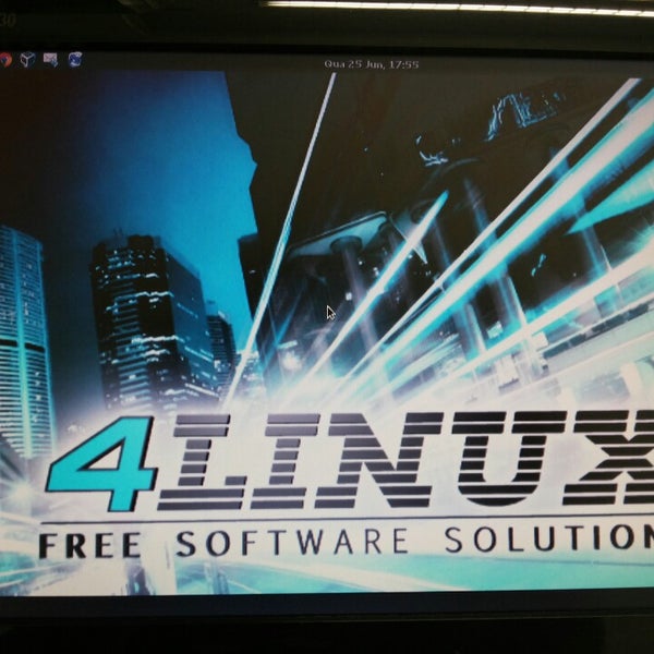 Foto tirada no(a) 4Linux Free Software Solutions por Rodrigo V. em 6/25/2014