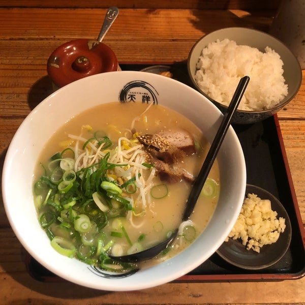 Photos At にんにくラーメン 天洋 十三店 Ramen Restaurant In 大阪市淀川区 Photos At にんにくラーメン 天洋 十三店 Ramen Restaurant In 大阪市淀川区