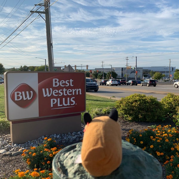 Photo taken at Best Western Plus The Inn at King of Prussia by Erin S. on 8/31/2019