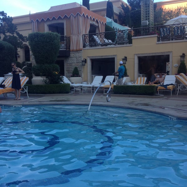 Foto tirada no(a) Wynn Las Vegas Pool por Lisha P. em 5/13/2013
