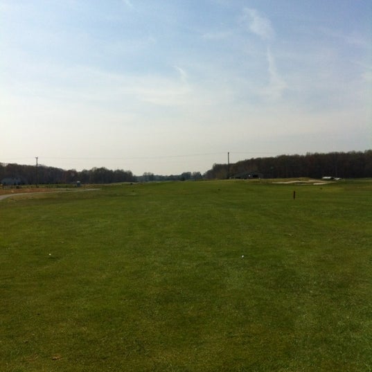 Town & Country Golf Links 3 tips from 196 visitors