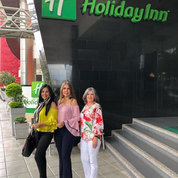 Снимок сделан в Hotel Holiday Inn Bucaramanga Cacique пользователем Rocio G. 3/31/2019