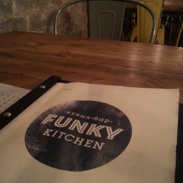 รูปภาพถ่ายที่ Funky Kitchen โดย Ксения С. เมื่อ 11/20/2014