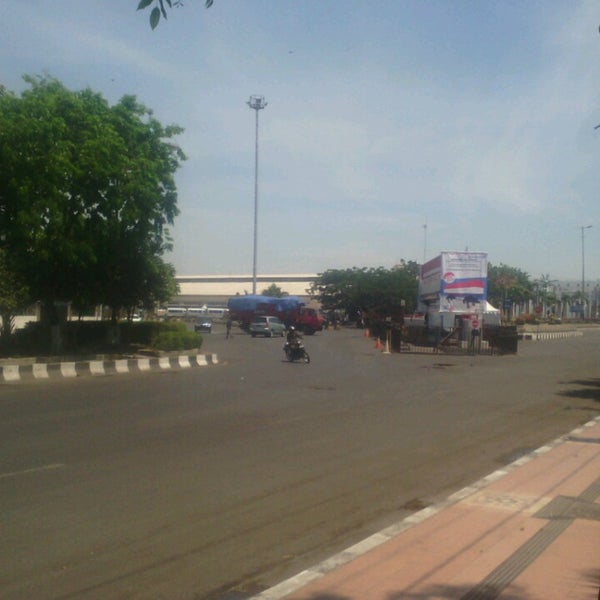 Photos At Dermaga Ferry Pelabuhan Tanjung Perak Boat Or Ferry In Surabaya