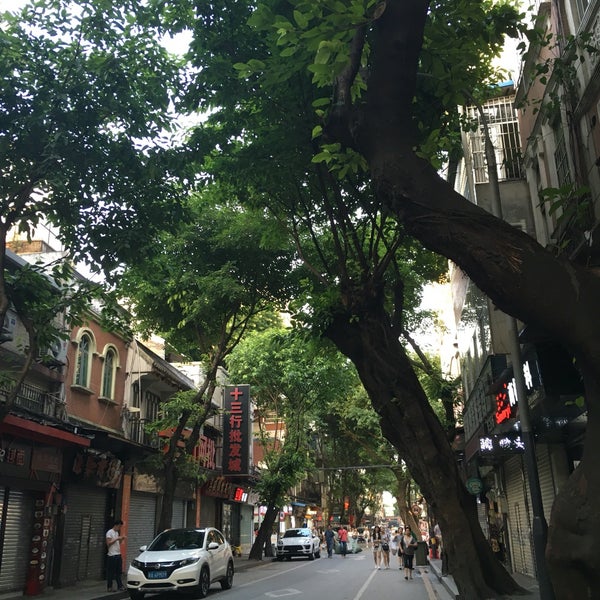Photos At 十三行服装专业市场 广州 广东 Photos At 十三行服装专业市场 广州 广东