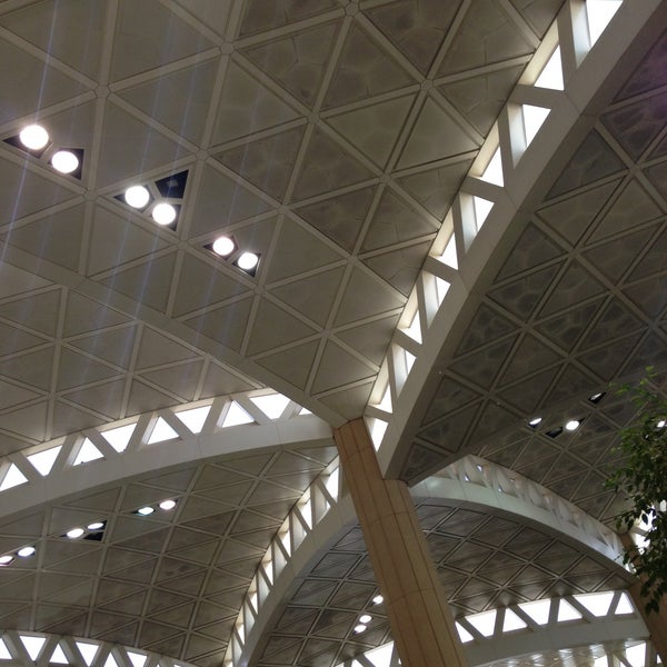 4/23/2013にAaA 1.がKing Khalid International Airport (RUH)で撮った写真