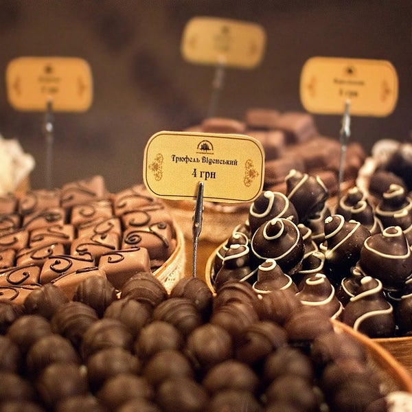 Photo prise au Lviv Atelier Chocolat par Холдинг емоцій &quot;!FEST&quot; / &quot;!FEST&quot; Holding of Emotions le7/23/2013
