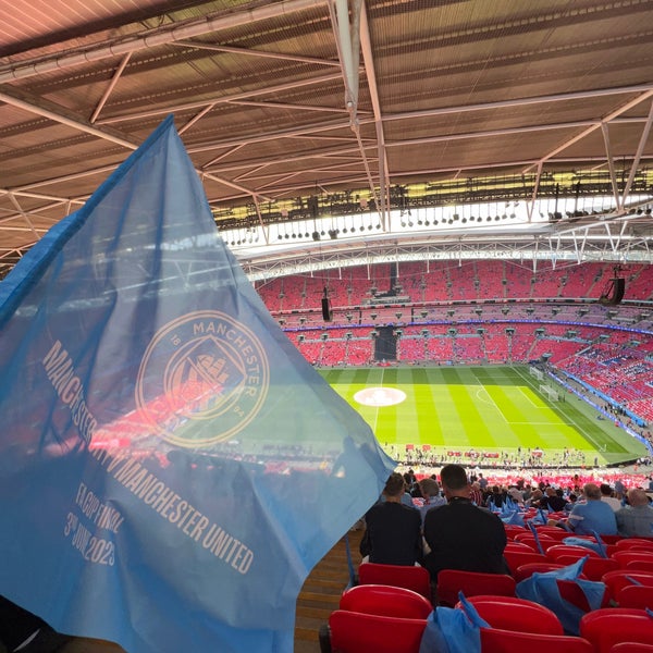 Wembley Stadium Store WembleyのSporting Goods Retail