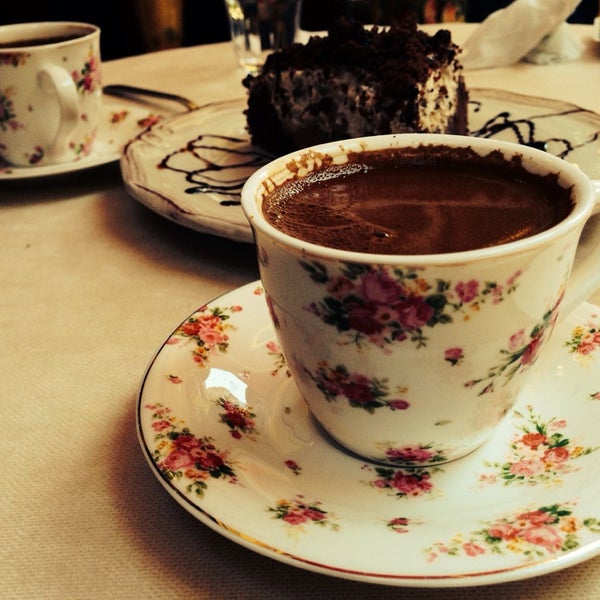 4/10/2014にOxana V.がCaramelle Aksesuar &amp; Cafeで撮った写真