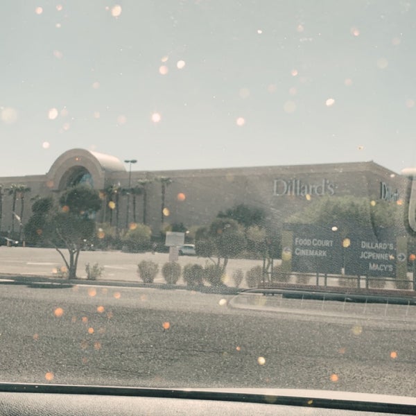 Photo taken at Imperial Valley Mall by 🧿 𝕷𝖆𝖑𝖆 🧿 on 9/11/2019