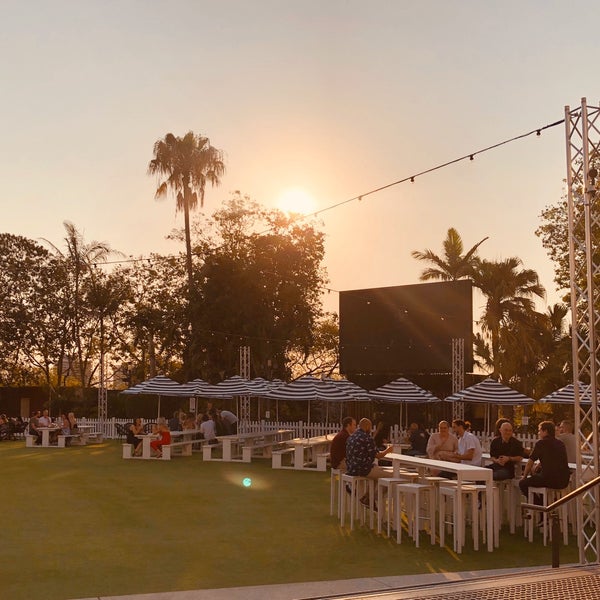 jupiters casino bar