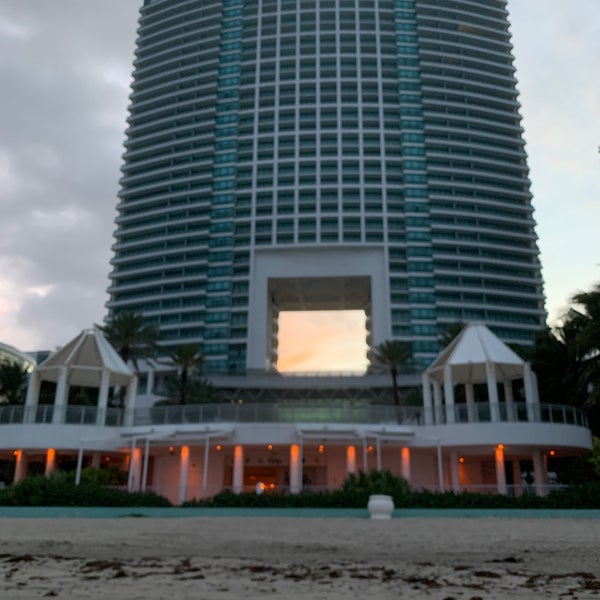 Снимок сделан в Diplomat Beach Resort Hollywood, Curio Collection by Hilton пользователем Mark A. 11/5/2020
