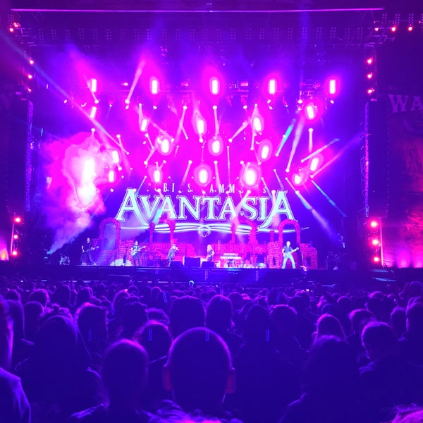 W stages. Harder Stage.