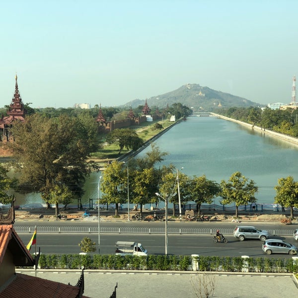 Das Foto wurde bei Hilton Mandalay von Hana L. am 2/17/2018 aufgenommen