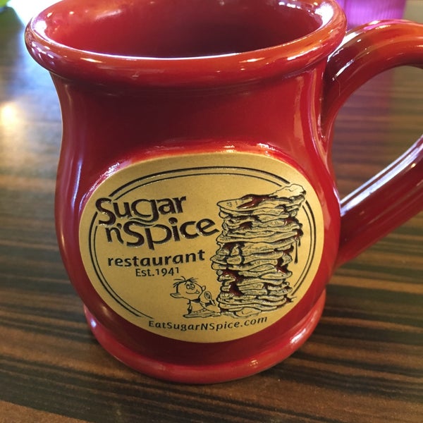 Photo prise au Sugar N&#39; Spice par Tim L. le12/27/2016