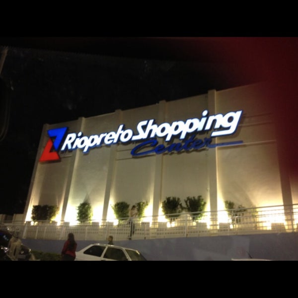 Foto tirada no(a) Rio Preto Shopping Center por Marcos Escobosa em 1/31/2015