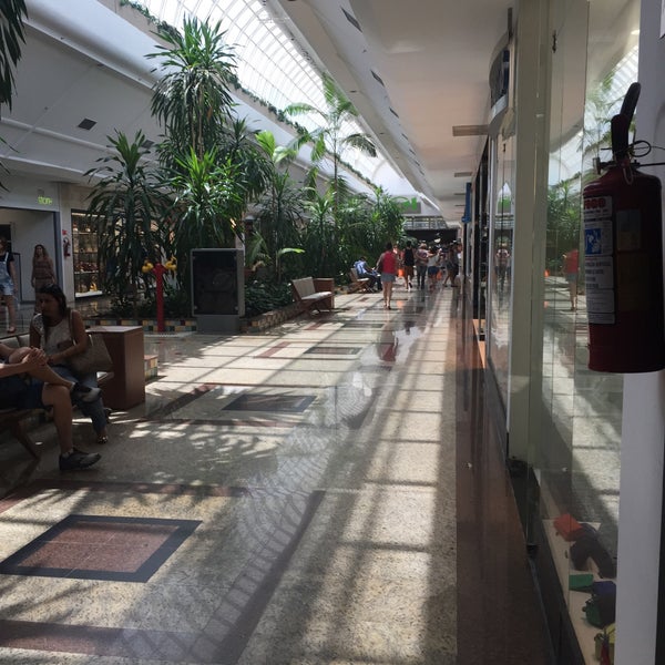 Foto tirada no(a) Rio Preto Shopping Center por Marcos Escobosa em 3/1/2015