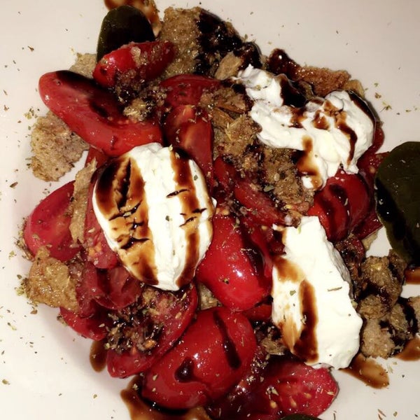 The Cherry Tomato Salad is absolutely delicious. Crunchy hard bread, fresh tomatoes and soft cream cheese with a drizzle of balsamic glaze: the ultimate combo.