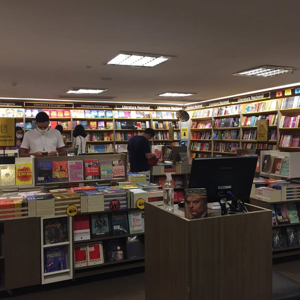Livraria Saraiva (Now Closed) - Tirol - Midway Mall