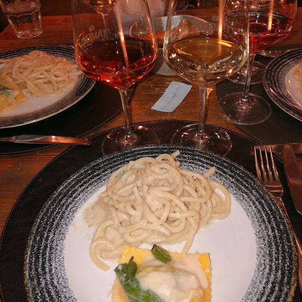 รูปภาพถ่ายที่ Tamerò - Pasta Bar โดย Zoe A. เมื่อ 2/12/2019