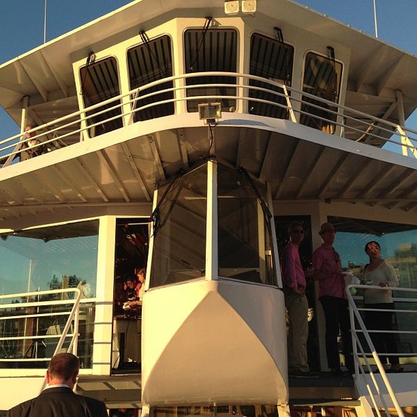 9/12/2013 tarihinde Stephane M.ziyaretçi tarafından Harbour Cruises'de çekilen fotoğraf