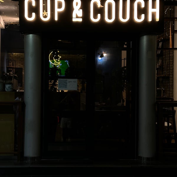 Foto tomada en Cup &amp; Couch  por Mjeed ⚖. el 3/29/2024