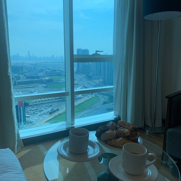 Photo taken at Fraser Suites Dubai by Sh💙💛 on 1/2/2020