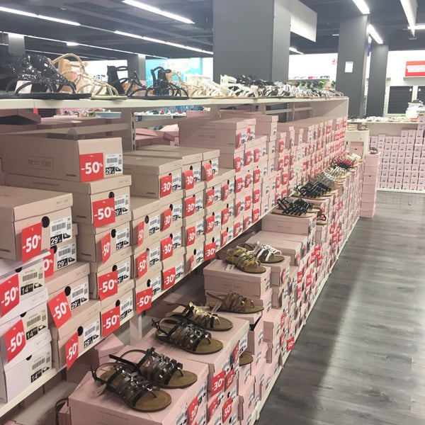 Chaussea my place hot sale