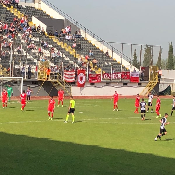 Photo taken at Manisa 19 Mayıs Stadyumu by Erdinç on 4/28/2019