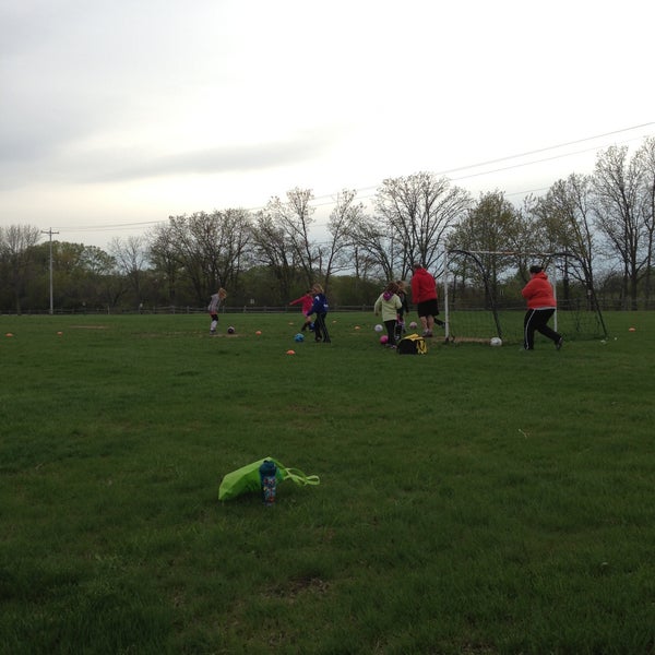 Lake Denoon Middle School 1 tavsiye