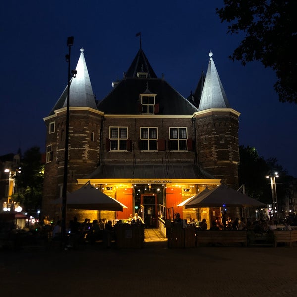 รูปภาพถ่ายที่ Restaurant-Café In de Waag โดย Joana D. เมื่อ 8/13/2020