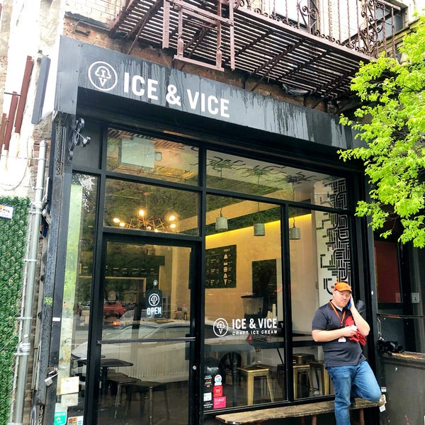 Foto tomada en Ice &amp; Vice  por Tony L. el 5/5/2019