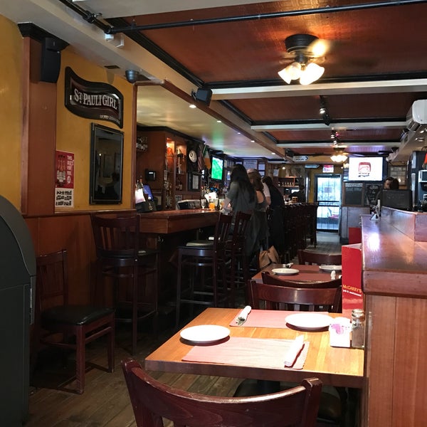 4/2/2017에 Nigel H.님이 McGarry&#39;s Bar &amp; Restaurant에서 찍은 사진