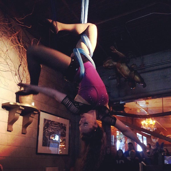 The Pink Door - Italian Restaurant in Seattle