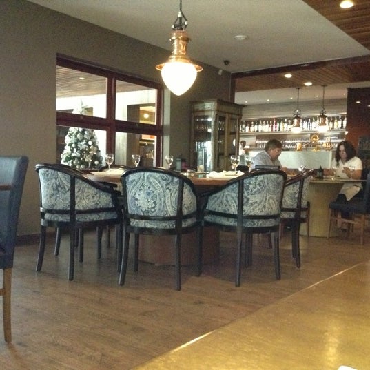 Foto tirada no(a) Marítimos Restaurante por Huayna T. em 12/4/2012