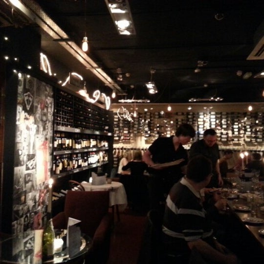 Photo taken at Dublin Wine Rooms by Hugo F. on 10/24/2012