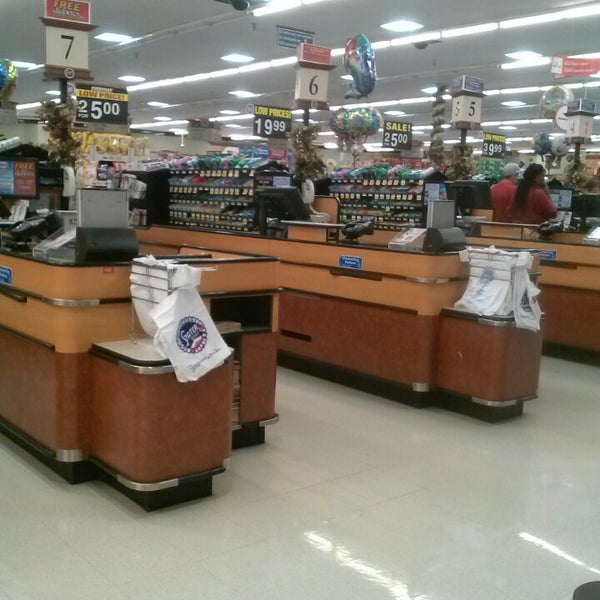 Stater Bros. Markets Grocery Store in Fontana