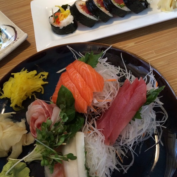 Foto tomada en Oishi Sushi &amp; Steakhouse  por Gary W. el 3/10/2014
