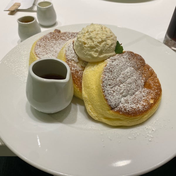 Photos At 幸せのパンケーキ Dessert Shop In 神宮前 Photos At 幸せのパンケーキ Dessert Shop In 神宮前