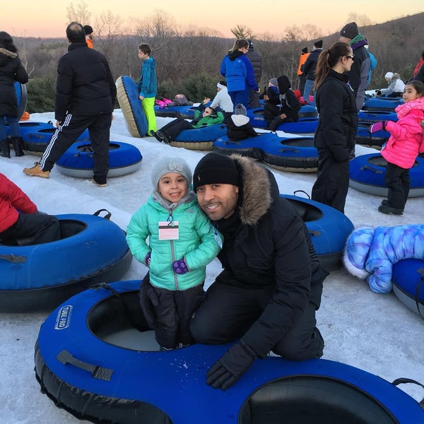Photo taken at Camelback Snowtubing by Laz R. on 2/22/2016
