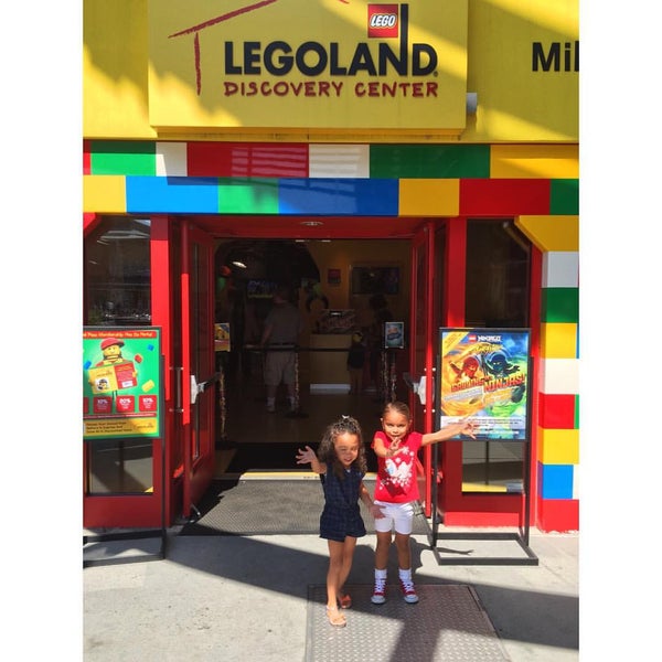 Foto tirada no(a) LEGOLAND® Discovery Center por Laz R. em 9/7/2015